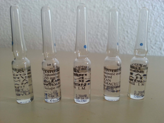 Chiaro e colore ambrato dell'ampolla di vetro farmaceutica con la stampa del 2ml