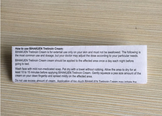 Stampa del foglietto illustrativo della medicina della soluzione di olio della fiala per il test di iniezione